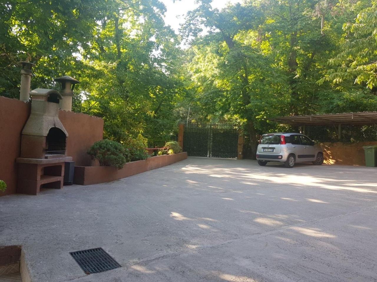La Casetta Nel Bosco Per Turisti Castelbuono  Bagian luar foto